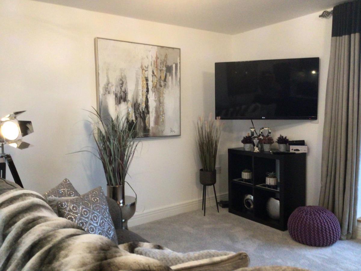 Luxurious River View Apartment With Terrace Worcester Kültér fotó